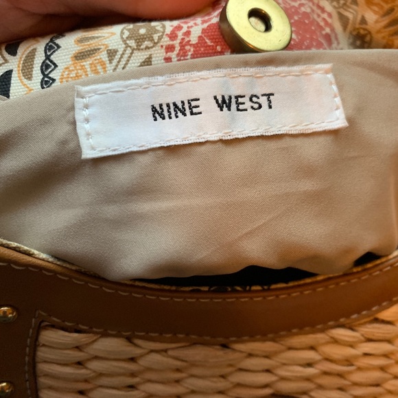 Nine West hobo bag in cute and unique print - Picture 4 of 7